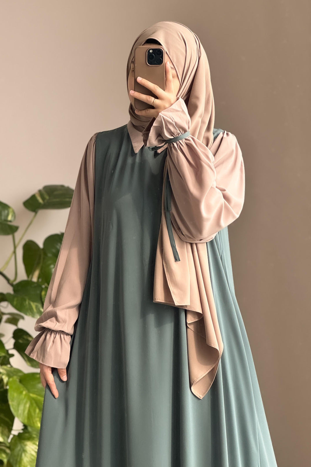Collar Abaya with Belt & Stroller for Women | Wool Peach Abaya | Soft Fabric Modest Islamic Dress